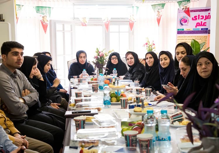 جلسه مشاوران بندر انزلی در هنرستان فردای علم