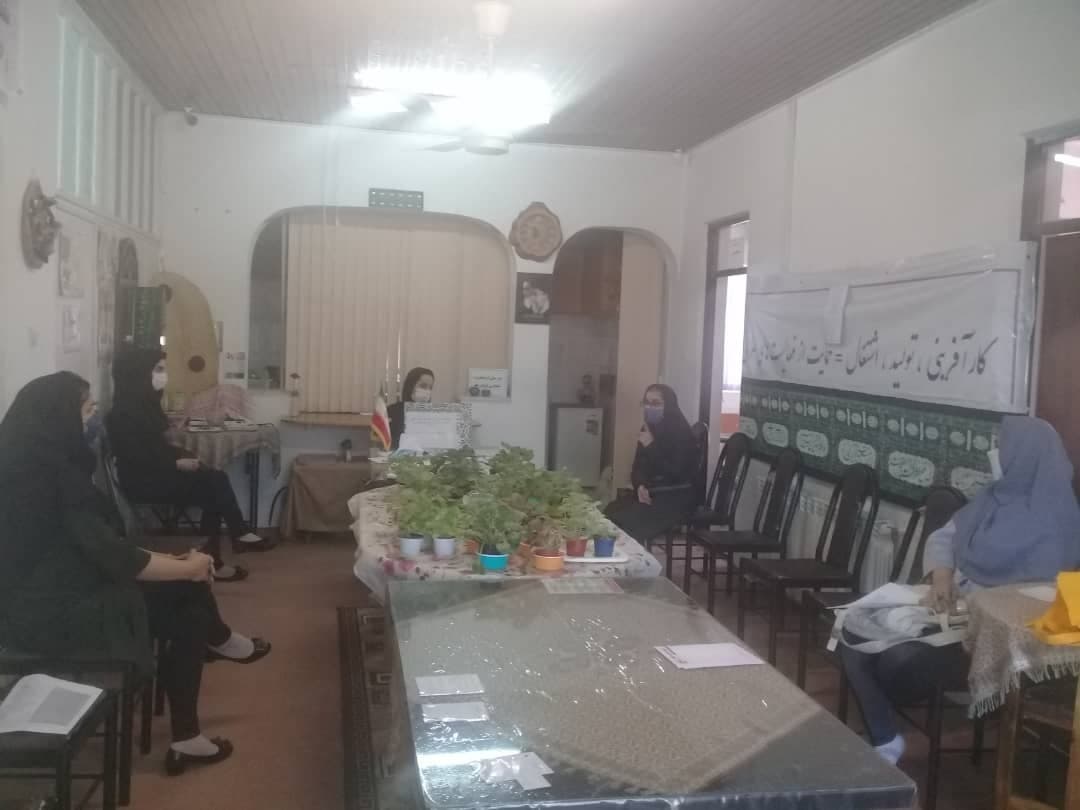 جلسه شورای دبیران 1399.06.12