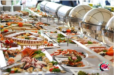 تفاوت تهیه غذا و خدمات کترینگ