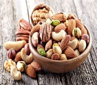 درمان 7 بیماری با مصرف آجیل